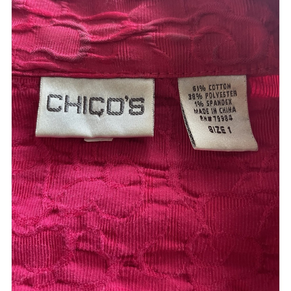Chicos Size 1 Red Textured Jacquard Button Front Jacket Shirt Top Women's - Picture 8 of 8